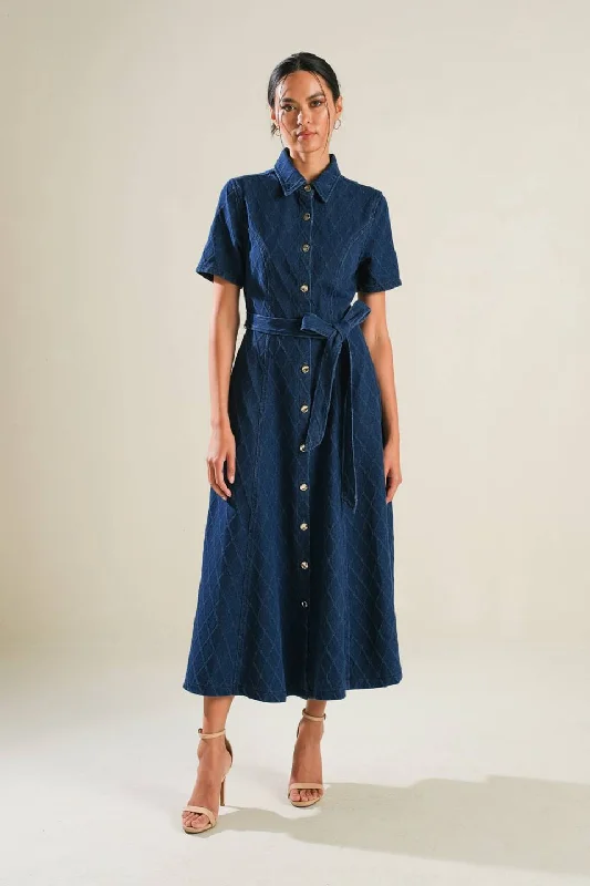 CONFIDENT STRIDES DENIM MIDI DRESS Comfortable Casual Midi Dress