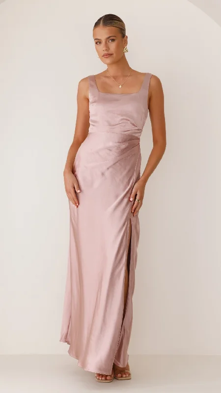 Alaria Maxi Dress - Dusty Pink Elegant Maxi Dress with Pockets