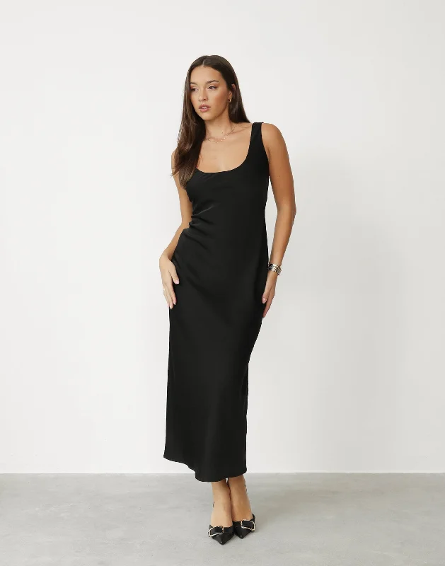 Camillio Maxi Dress (Black) Cozy Ribbed Maxi Dress