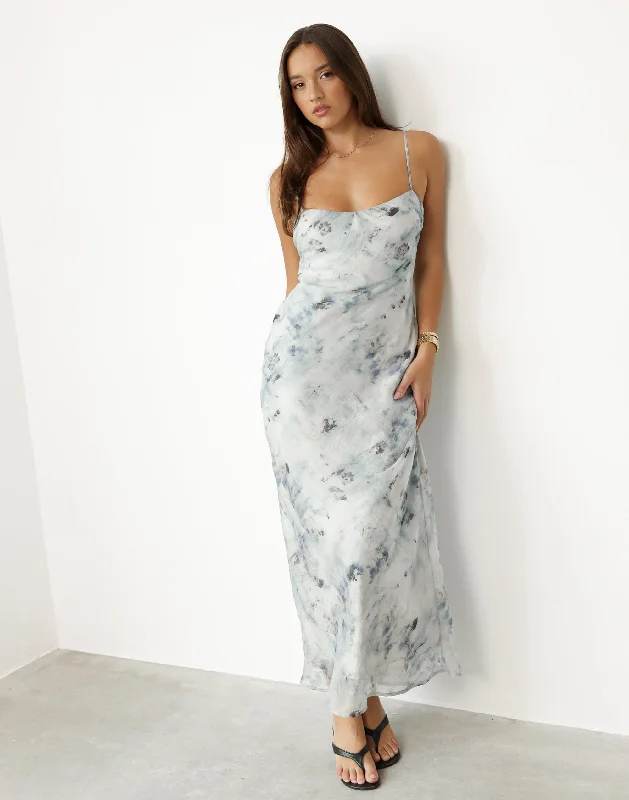 Rosette Maxi Dress (First Snow) Chic Summer Floral Maxi Dress