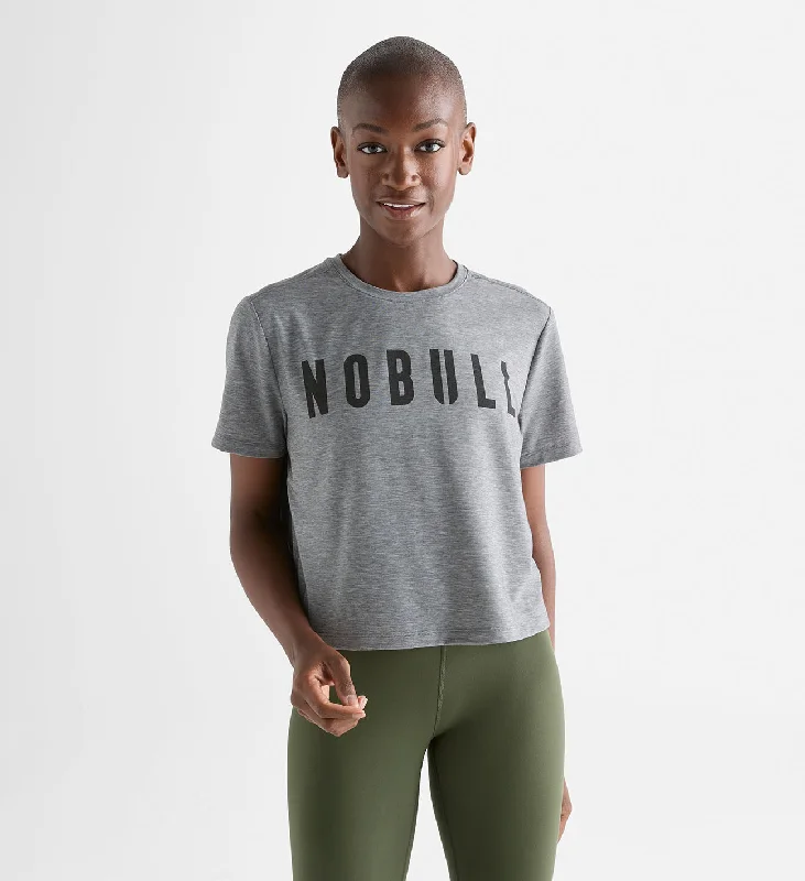 Women's NOBULL Boxy Tee Front Pockets Side Pockets Patch Pockets