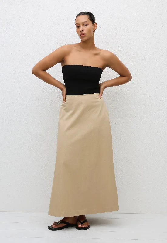 A-Line Skirt - Sand pleated skirt texture