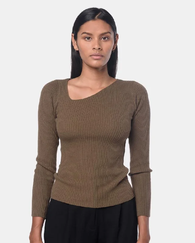 Curve Sweater in Sienna Fitted Loose Oversized