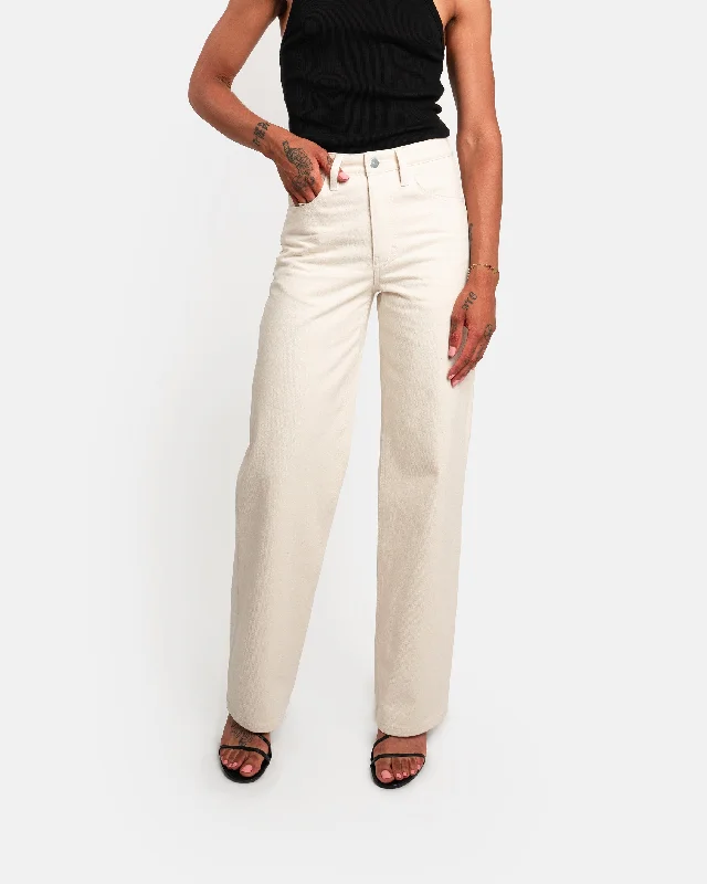 Wide leg jeans in natural Comfortable Straight-Legged Denim